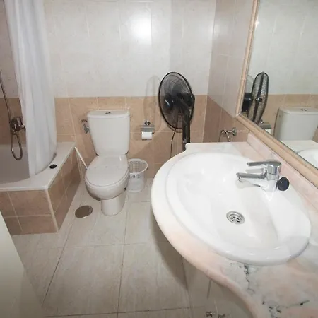 Coral Beach 37B - Apartment On The Beach, Calpe Daire